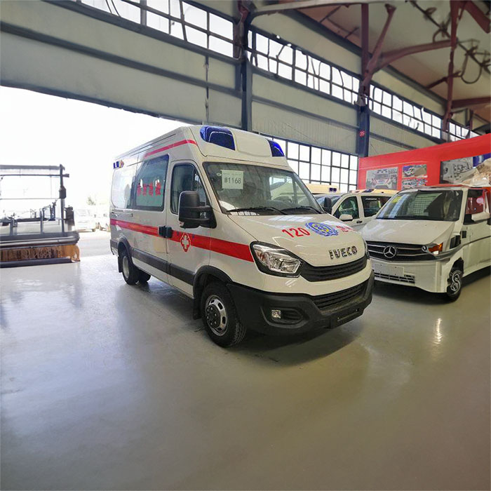 西宁私人救护车租车电话