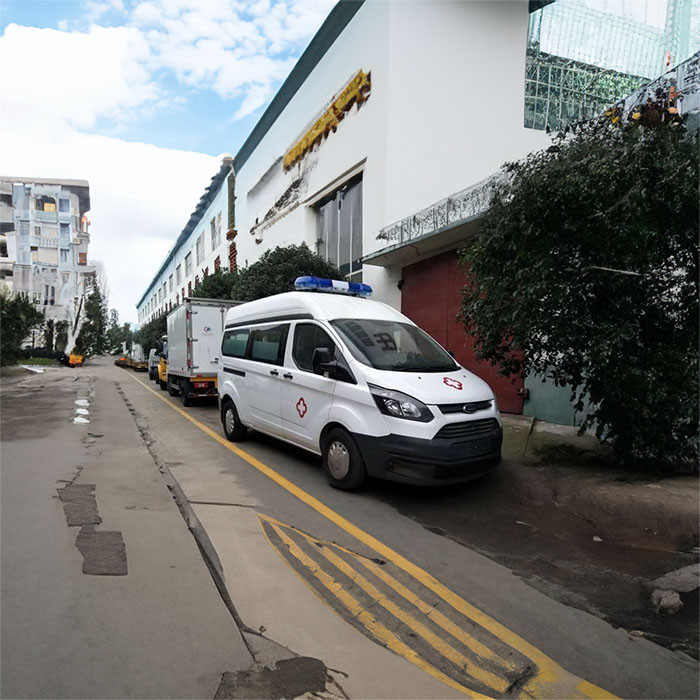 西宁私人救护车租赁收费标准
