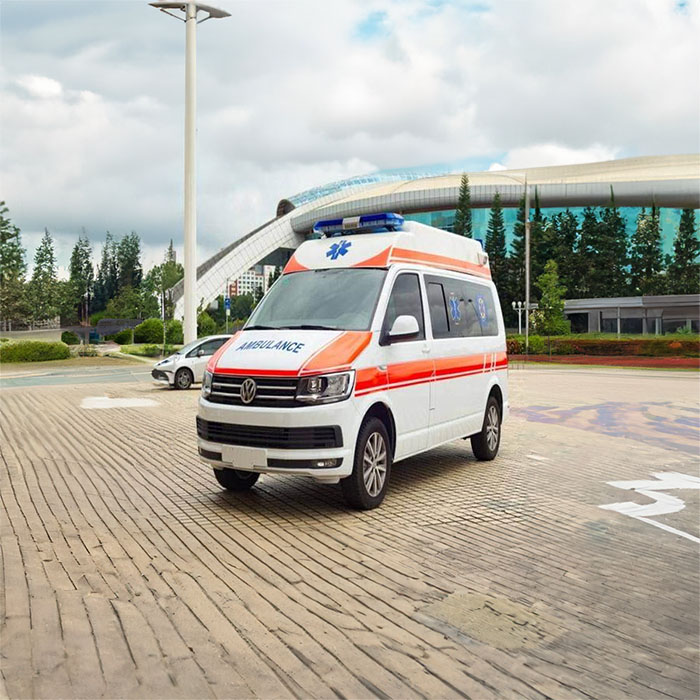 西宁私人救护车出租费用