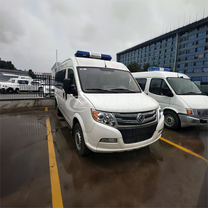 西宁私人救护车租车多少钱