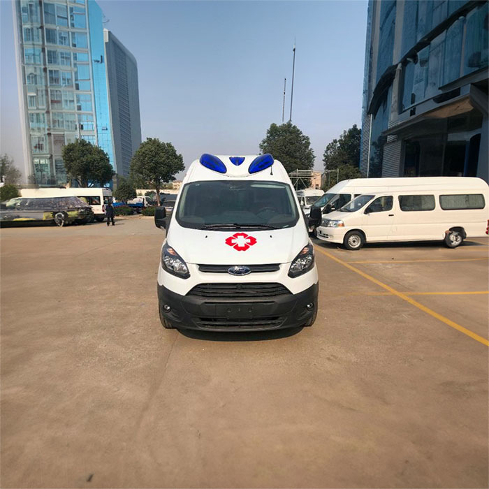 西宁私人救护车出租收费