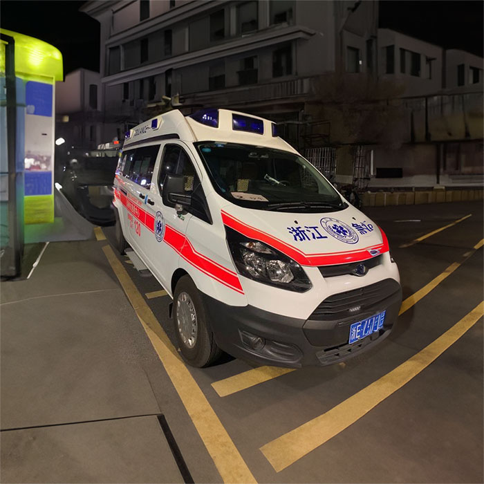 西宁租赁私人救护车