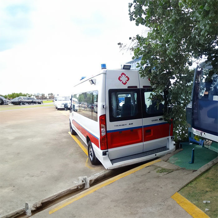西宁出租私人救护车联系方式