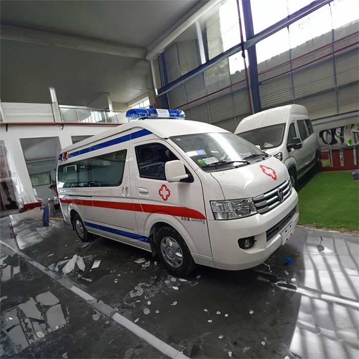 西宁租赁私人救护车联系电话