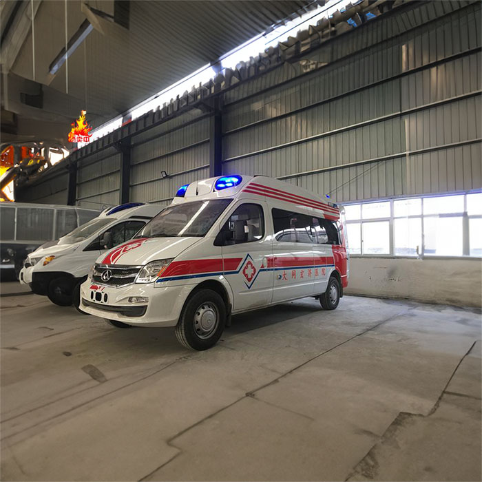 西宁出租急救车联系电话