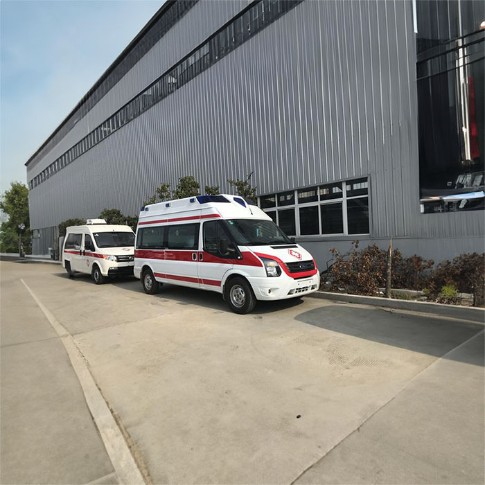 西宁救护车租车收费