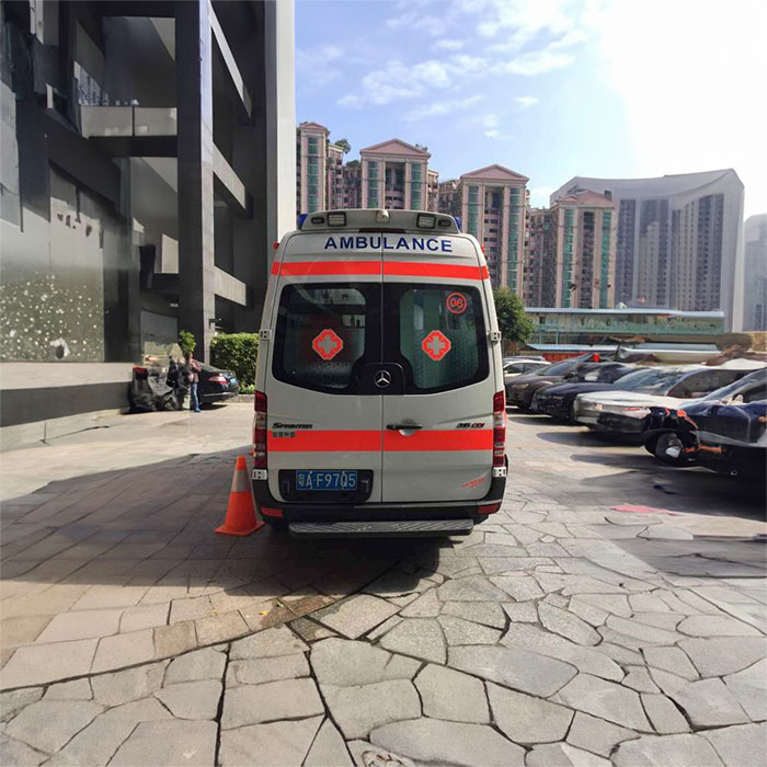 西宁救护车租赁费用