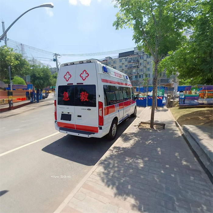 西宁急救车出租