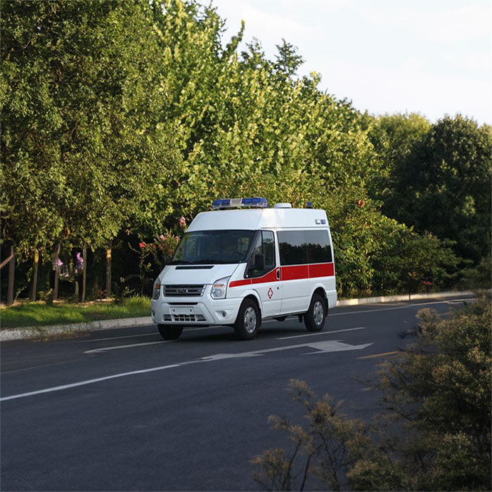 西宁救护车租赁多少钱