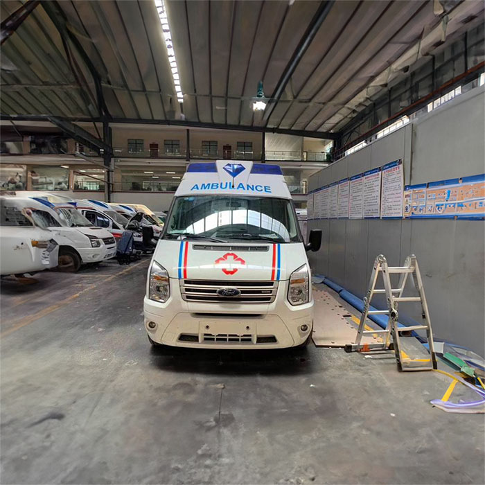 西宁出租急救车电话号码