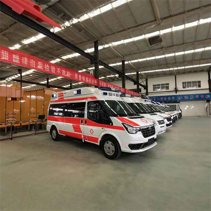 西宁救护车租赁联系方式
