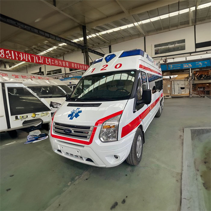 西宁私人救护车租赁电话