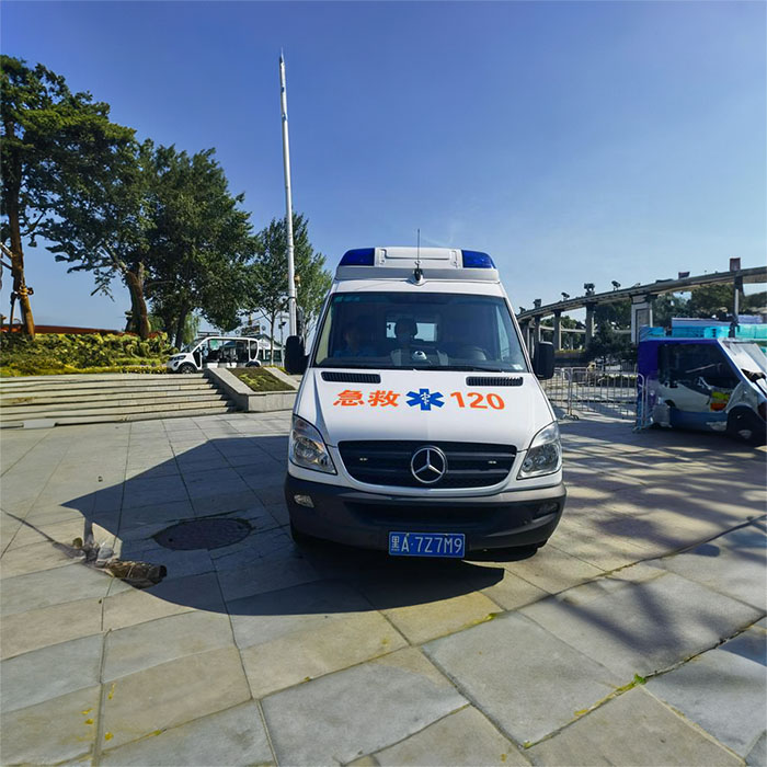 西宁租赁救护车联系电话
