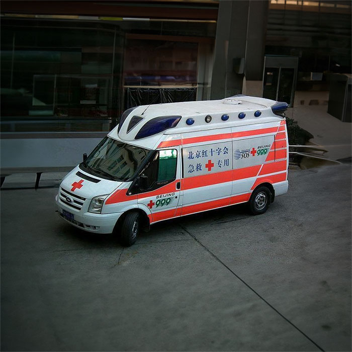 西宁私人救护车租车联系电话