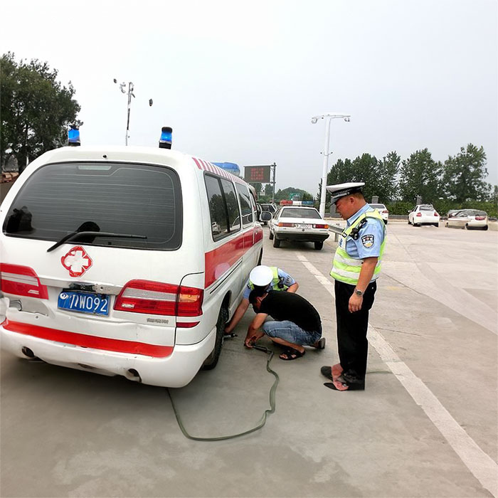 西宁救护车租赁