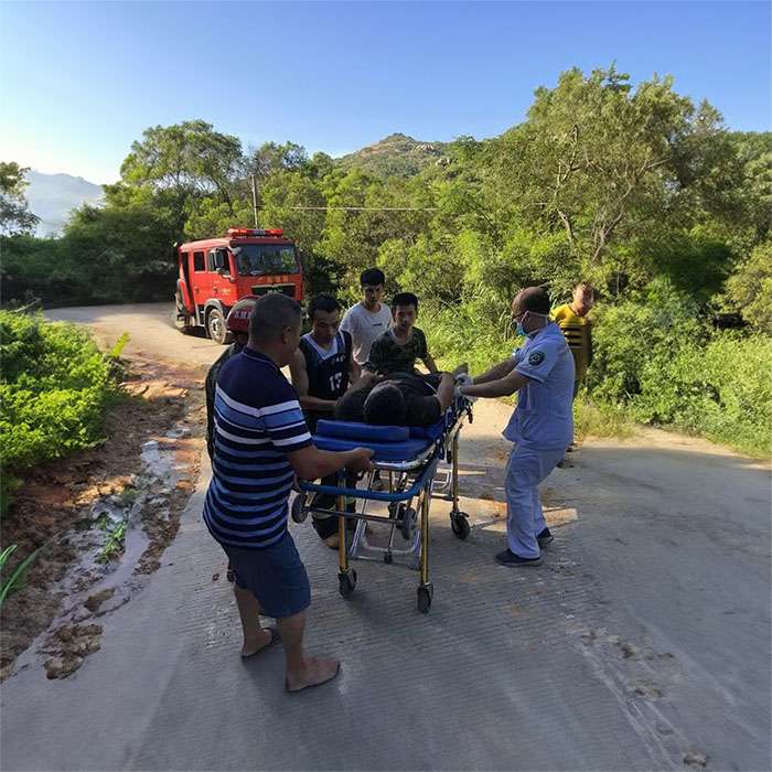 西宁出租私人救护车电话号码