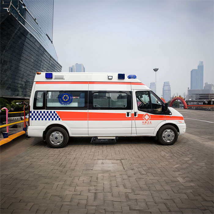 西宁救护车出租联系方式