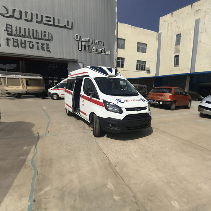 西宁救护车租车电话