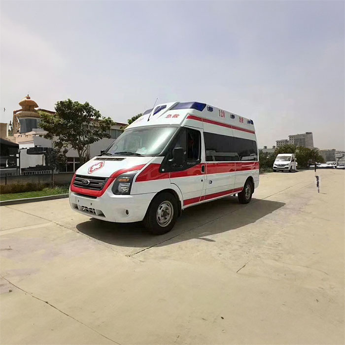 西宁私人救护车出租费用