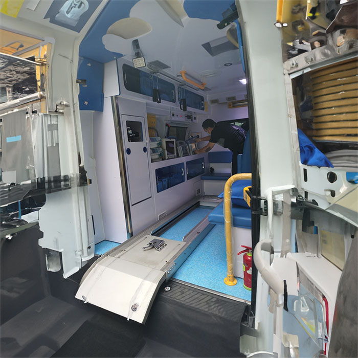 西宁救护车租赁多少钱