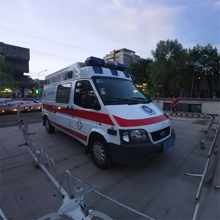 西宁急救车租赁联系电话