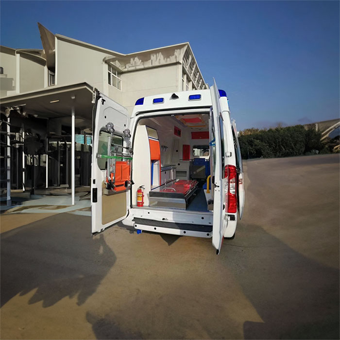 西宁私人救护车租赁电话号码