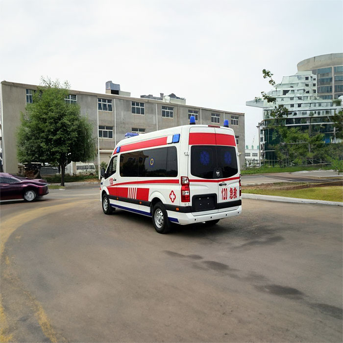 西宁救护车租赁多少钱