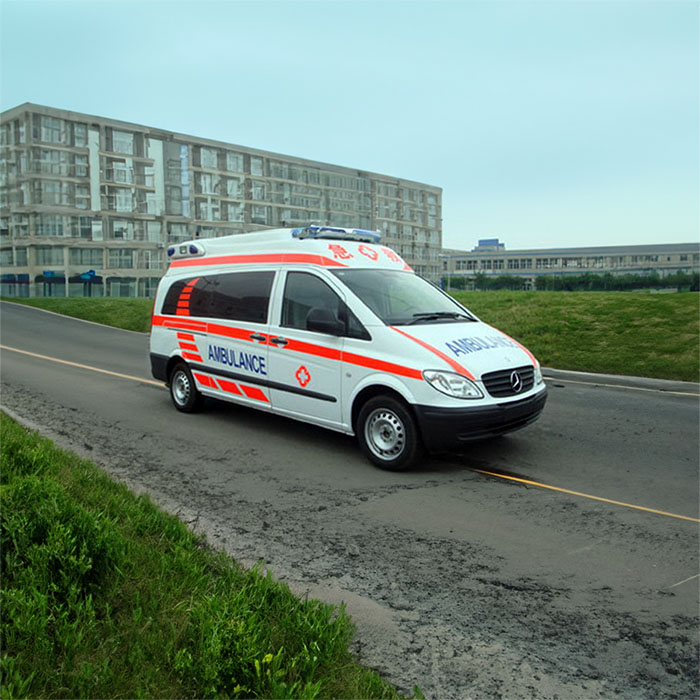 西宁急救车出租多少钱