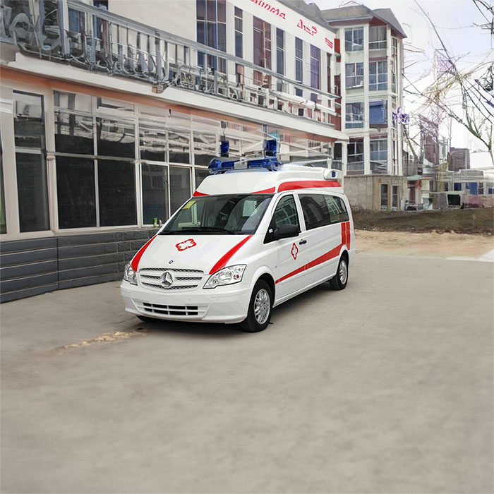 西宁出租救护车电话