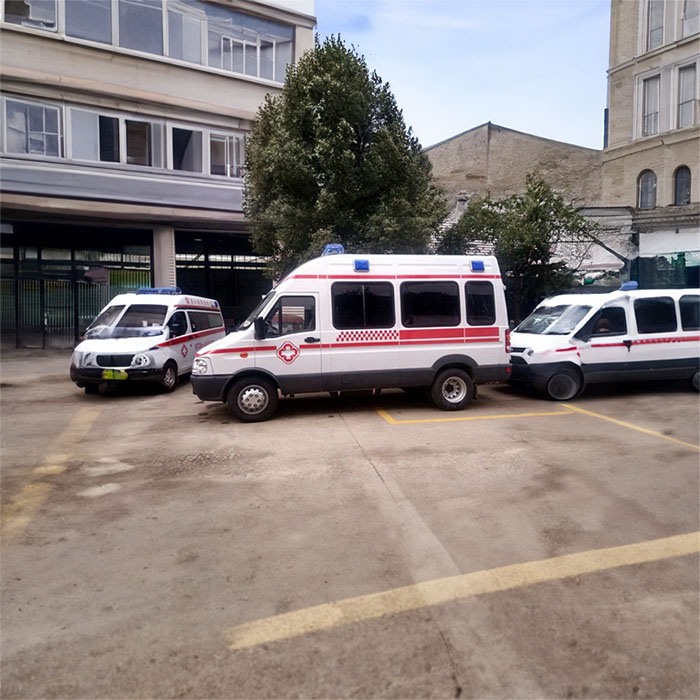 西宁出租救护车电话号码