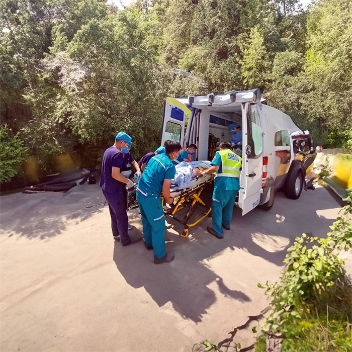 西宁救护车出租费用