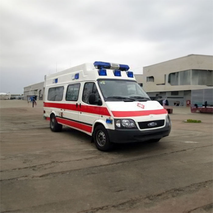 西宁私人救护车租赁费用