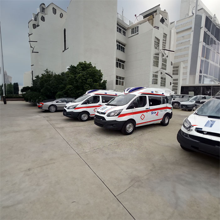 西宁租赁救护车联系方式