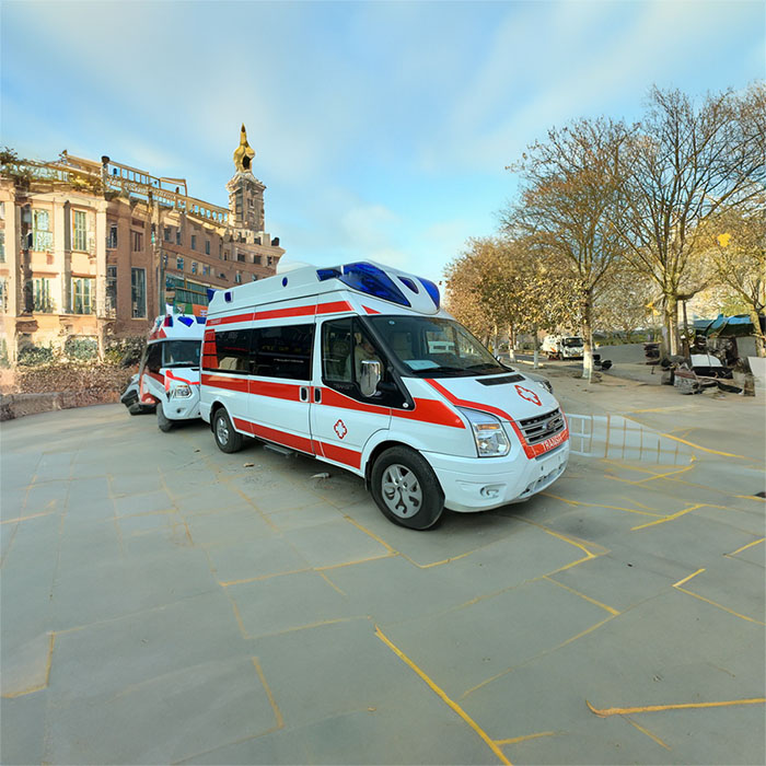 西宁私人救护车出租多少钱