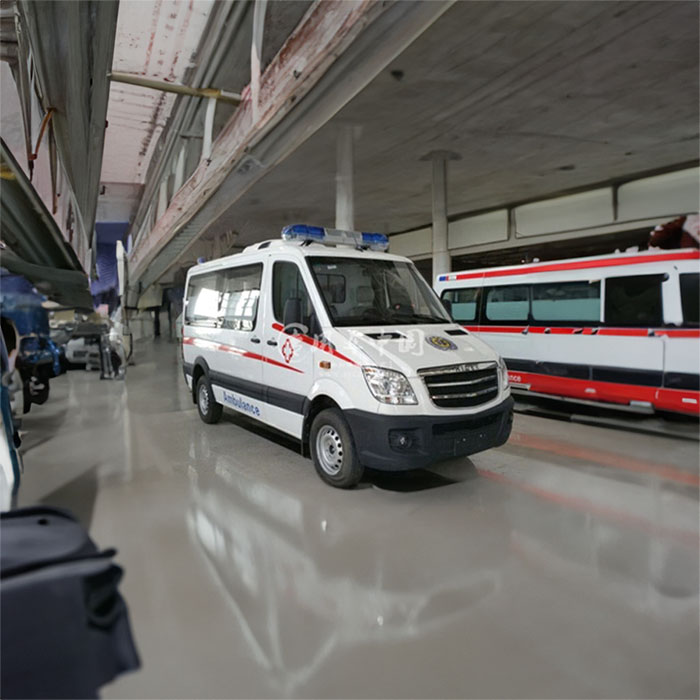 西宁救护车出租收费