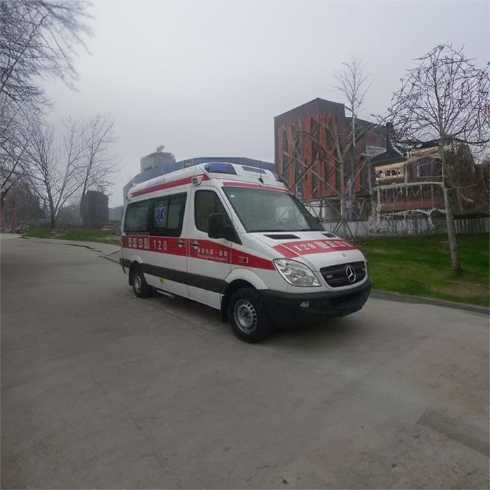 西宁救护车租车电话