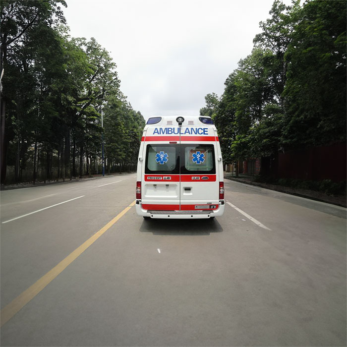 西宁救护车出租电话