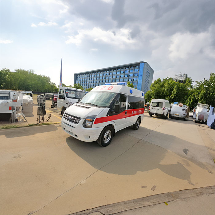 西宁私人救护车租车收费标准