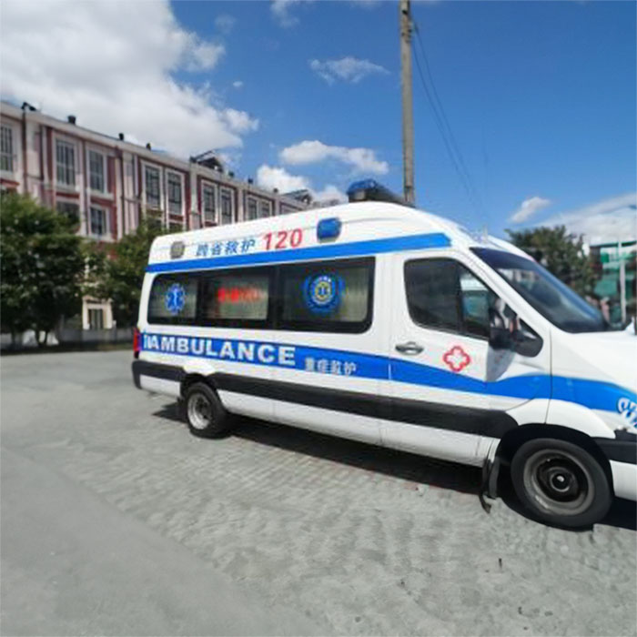 西宁救护车租赁