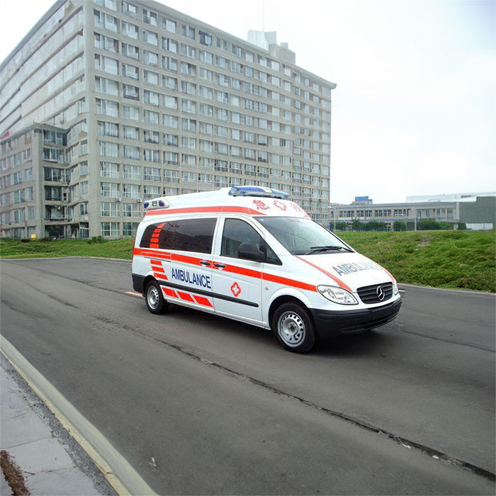 西宁出租急救车电话号码