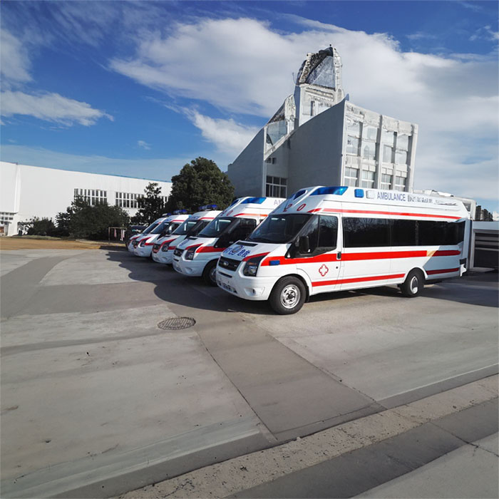西宁私人救护车出租联系电话