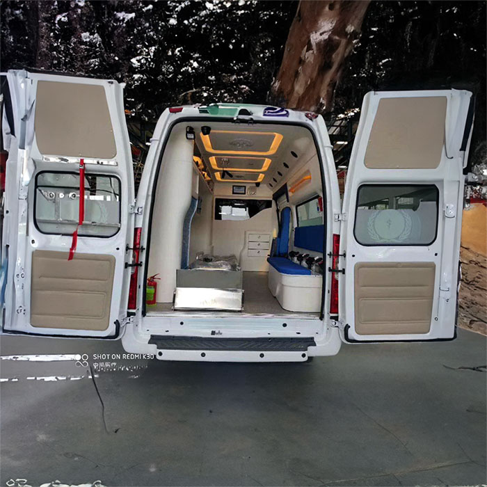 西宁出租私人救护车电话号码