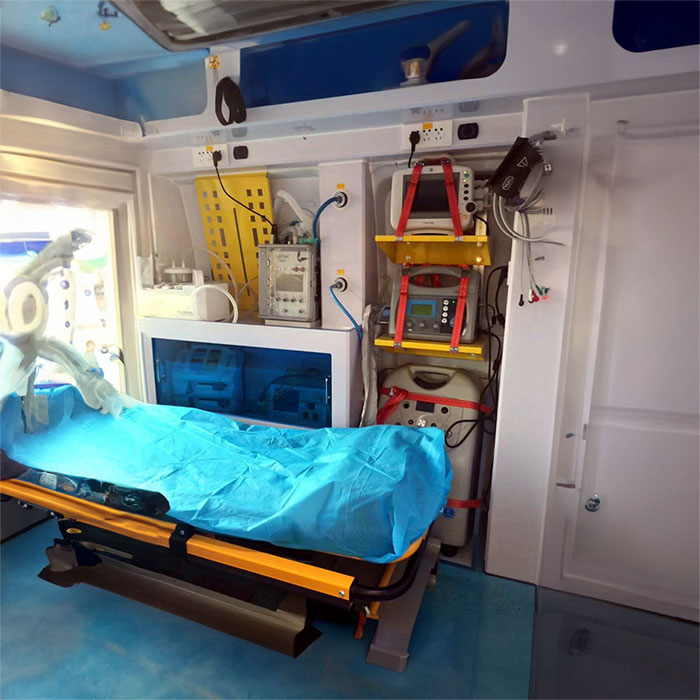 西宁出租私人救护车电话