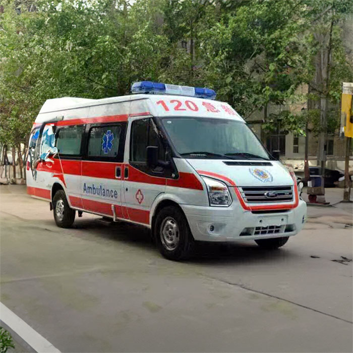 西宁出租救护车联系电话