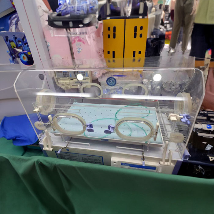 西宁私人救护车租车收费