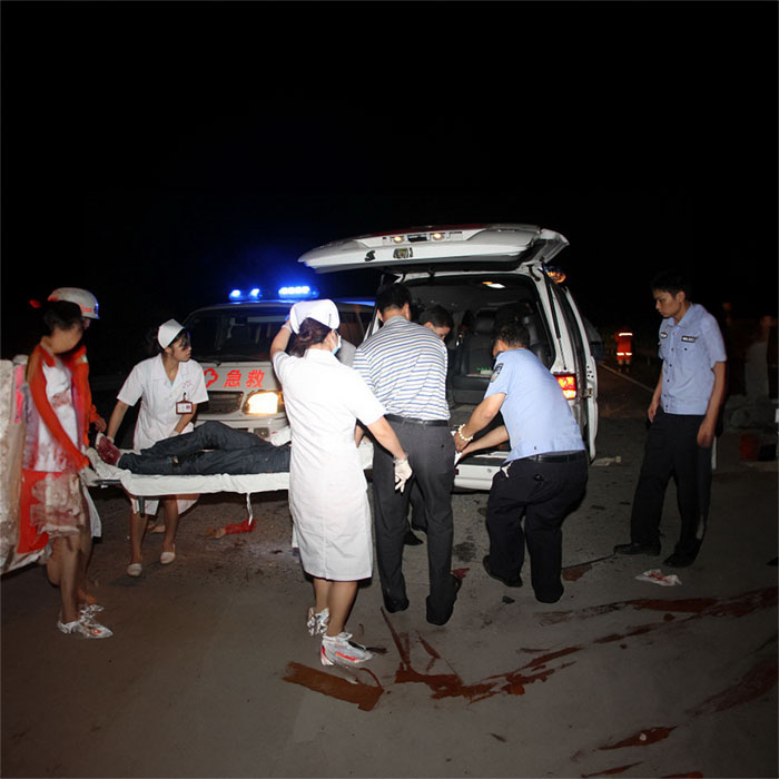 西宁租赁急救车电话