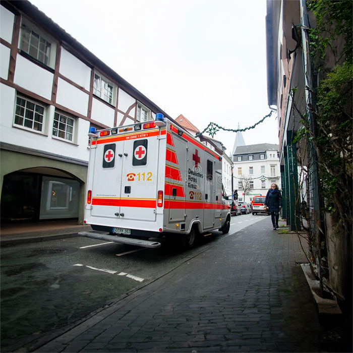 西宁救护车租车费用