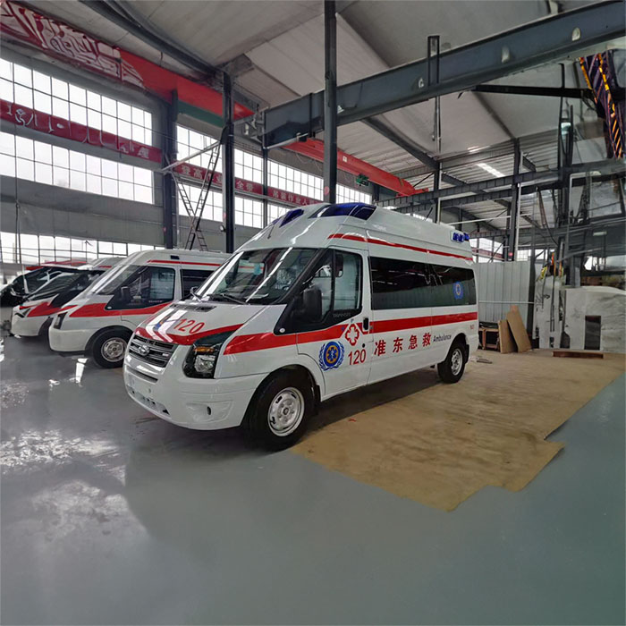 西宁租赁私人救护车联系电话