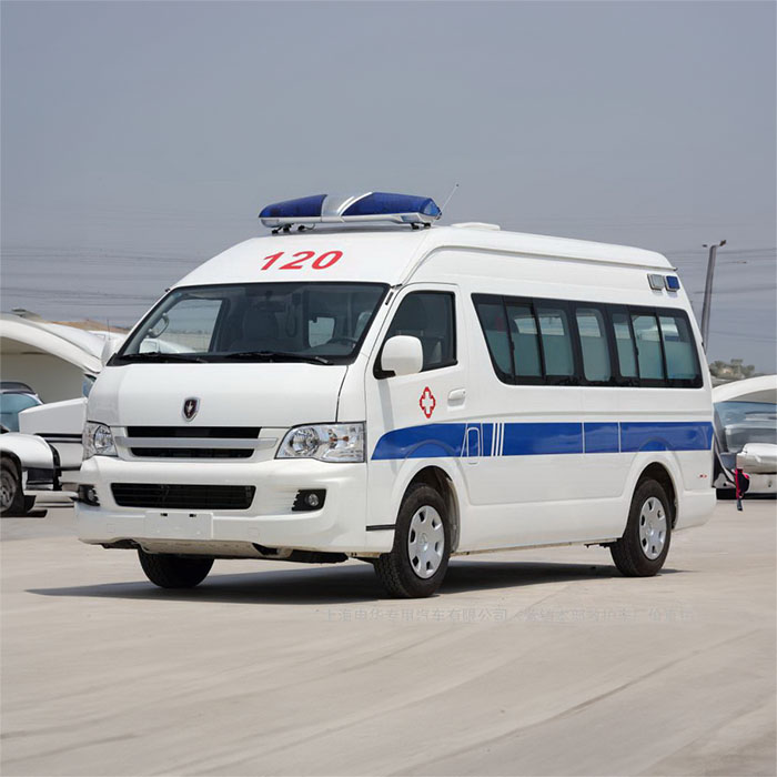 西宁私人救护车租赁收费