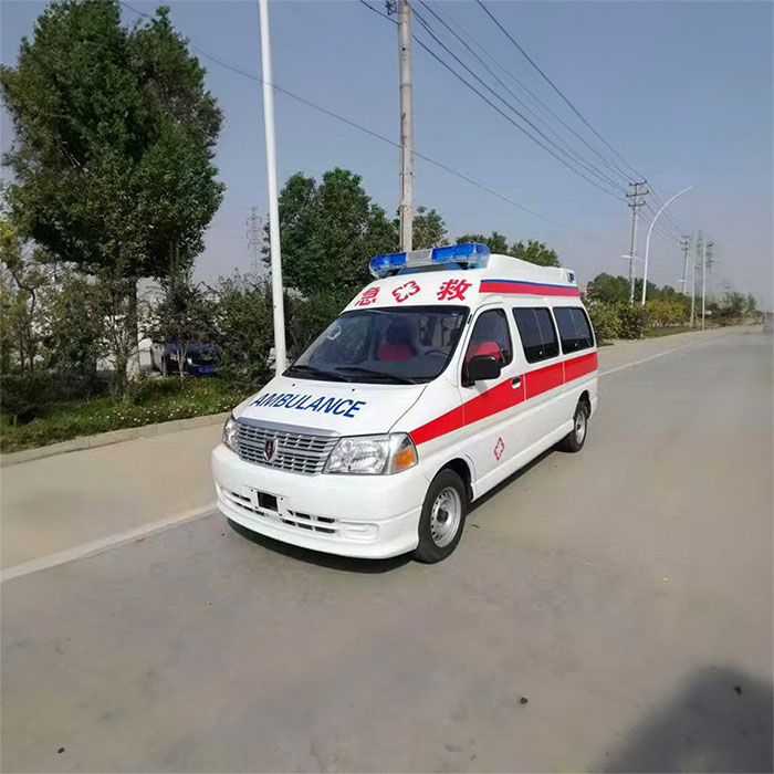 西宁私人救护车租车多少钱